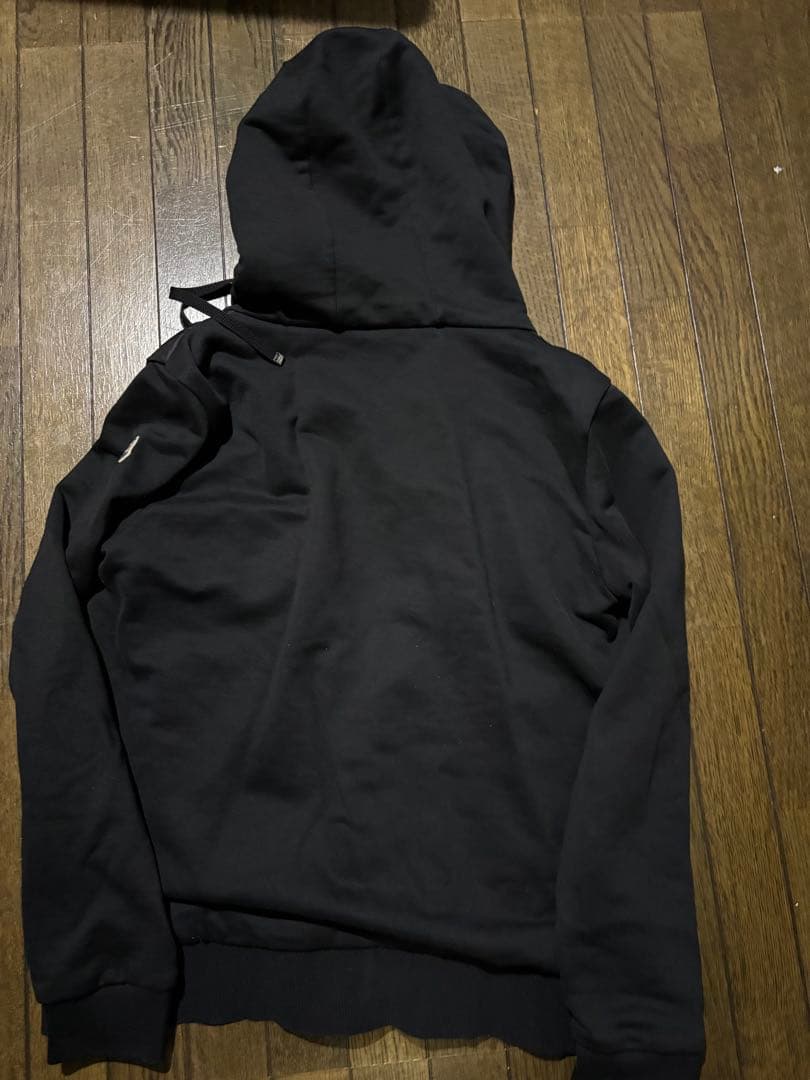 モンクレール ブラック フード付き アウター