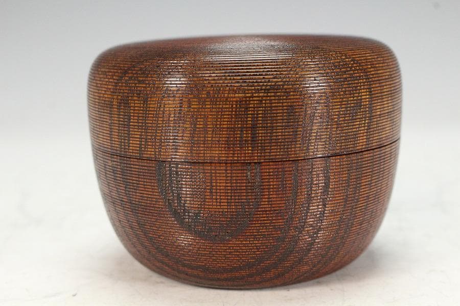 茶道具 塗師 辻 石斎作 糸目平棗 蓋内 雪蒔絵 共箱 美品(K-A642)