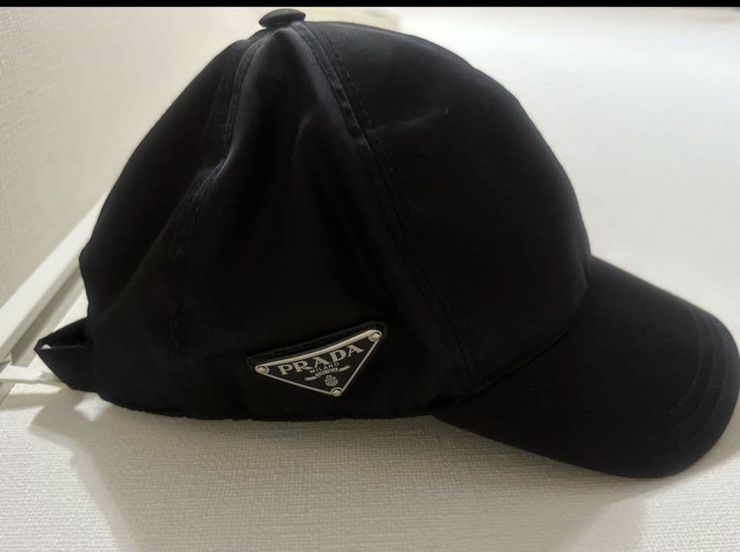 と*人様 確実正規品鑑定可能　難ありPRADA プラダ　ベースボールキャップ　S