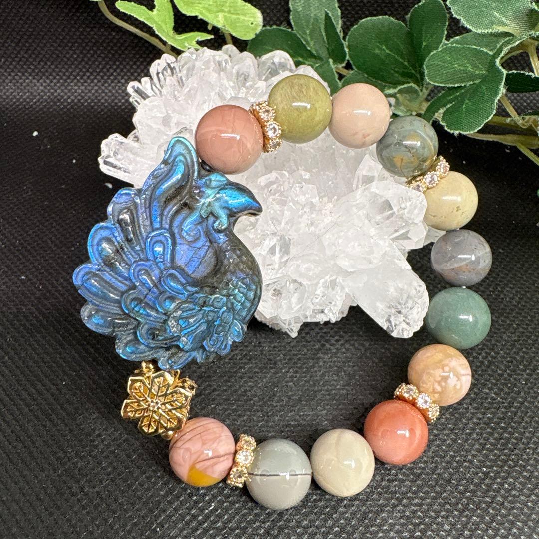 ＊いちごウサギ様お取置き　／ キャンディフローライト　ブレスレット♪