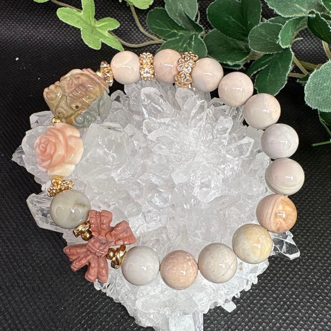 ＊いちごウサギ様お取置き　／ キャンディフローライト　ブレスレット♪