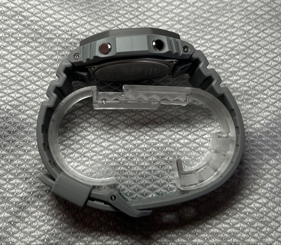 ✨超美品✨ G-SHOCK カシオーク グレー レインボー 本体のみ