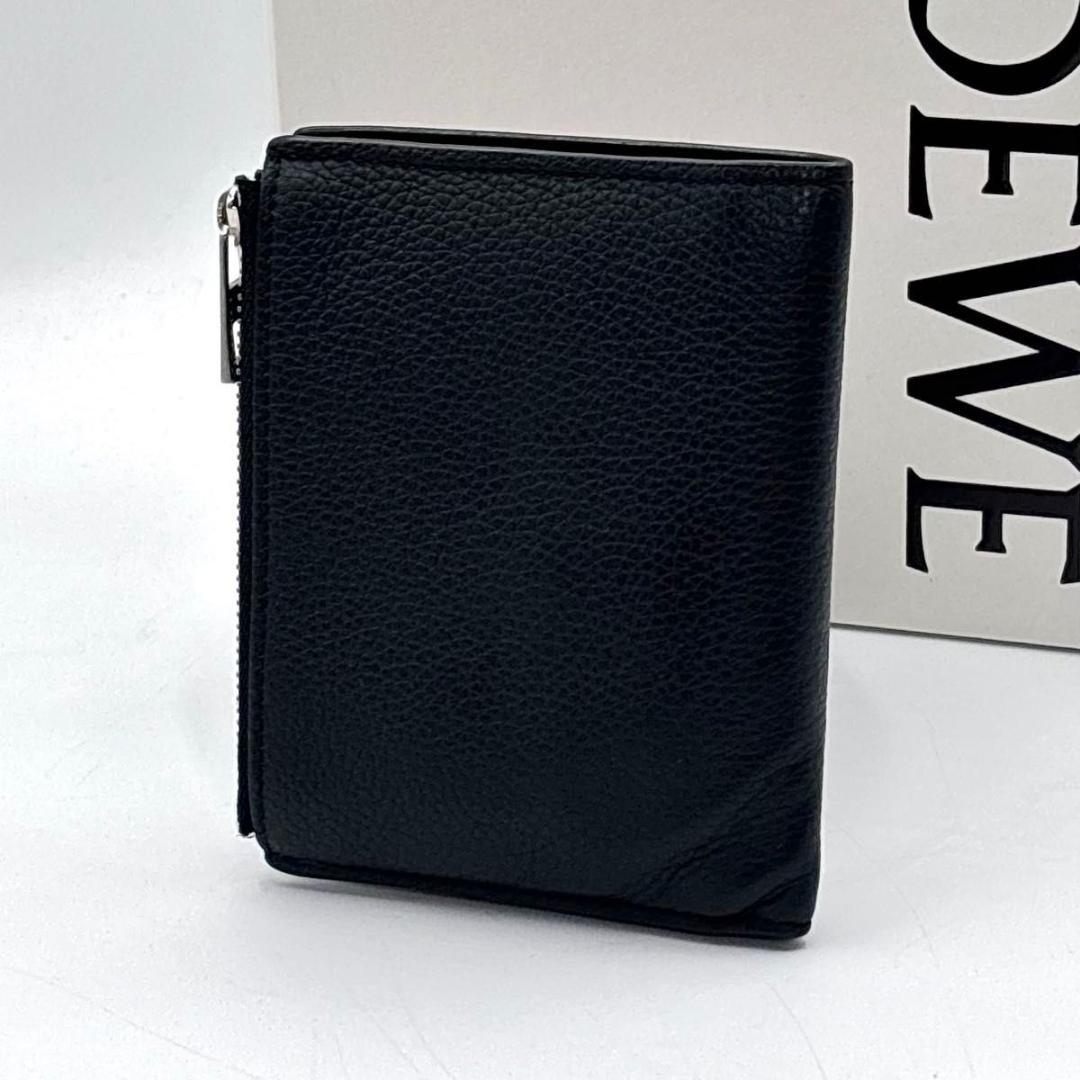 人気 ロエベ コンパクトウォレット 二つ折り財布 黒 レザー アナグラム