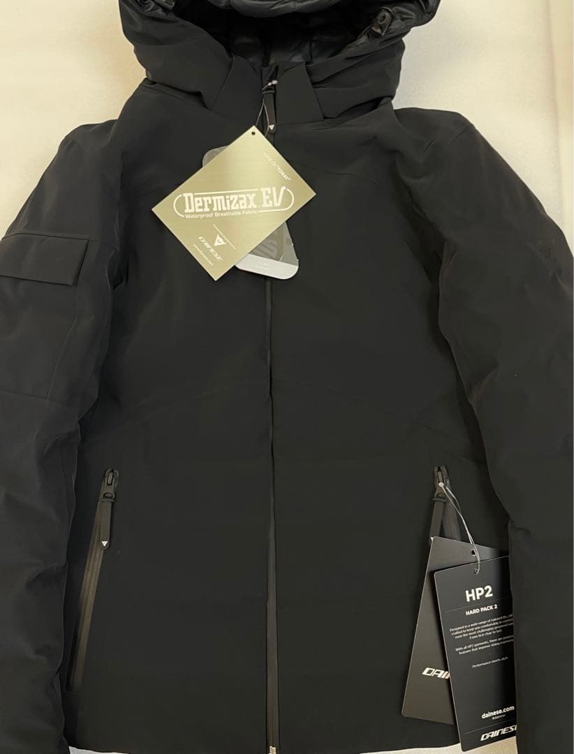 ダイネーゼ　レディーススキーダウンジャケット　新品