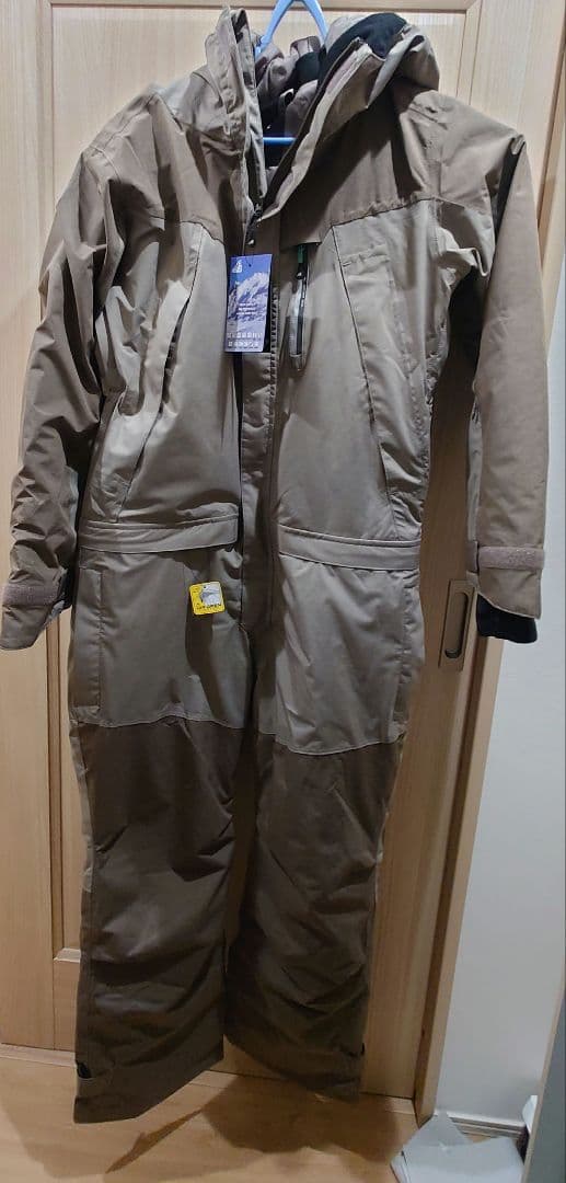 ワークマン　AEGIS　防水防寒ツナギ