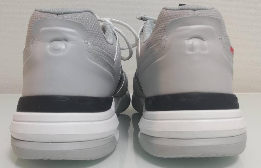 On THE ROGER Clubhouse Pro 27センチ