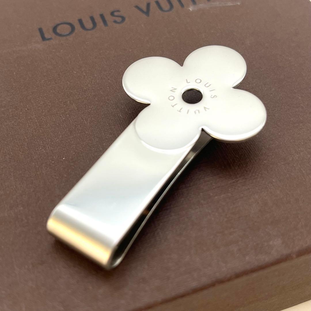 ルイヴィトン　マネークリップ　フラワー　シルバー　箱