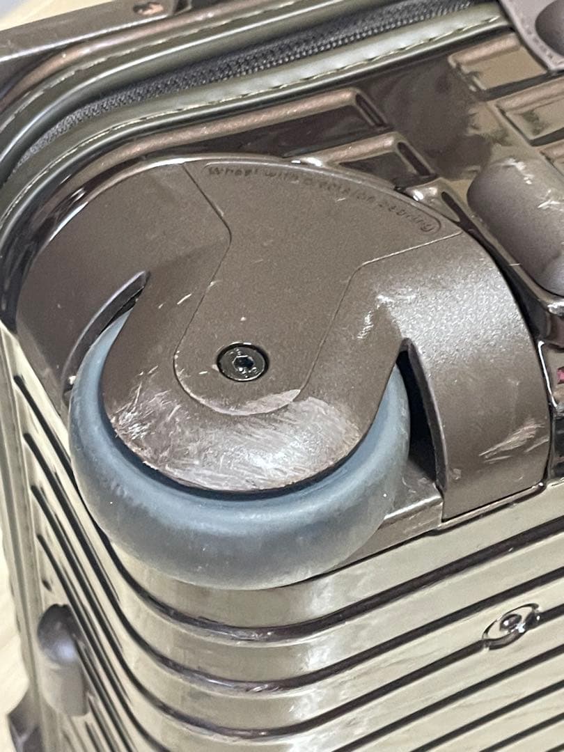 RIMOWA サルサdeluxe 33L 機内持ち込み