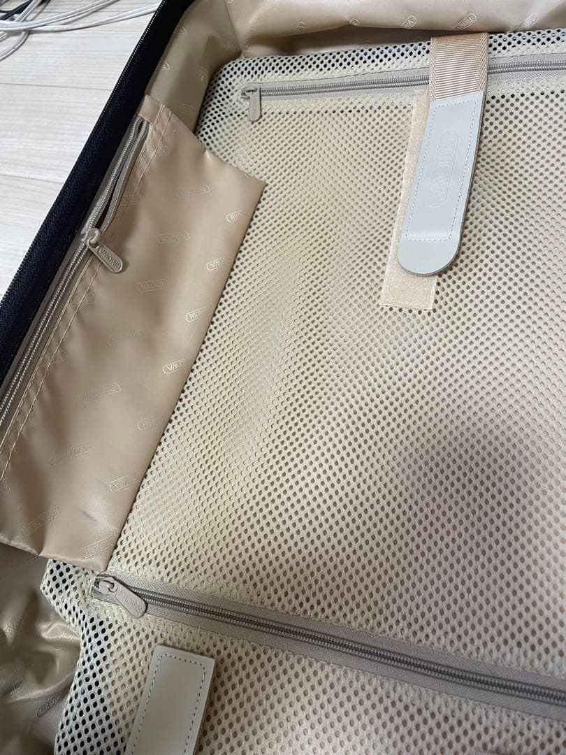 RIMOWA サルサdeluxe 33L 機内持ち込み