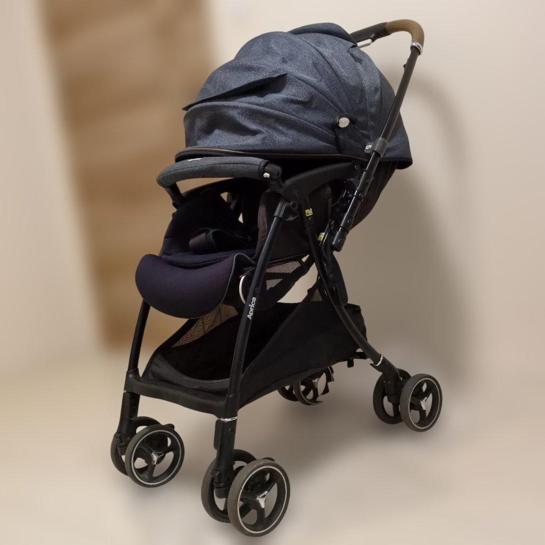 Aprica ラクーナクッションフリー　ベビーカー ネイビー