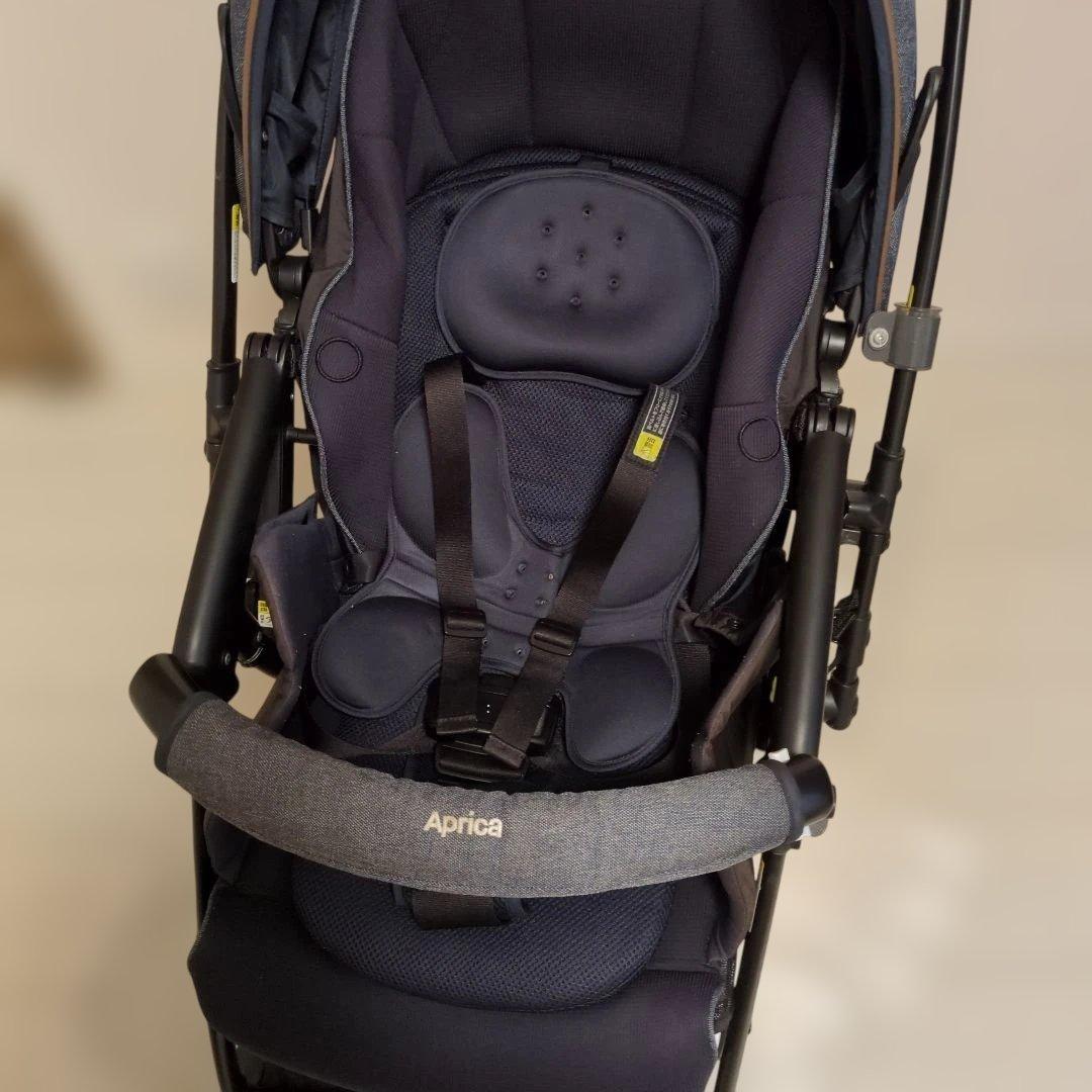 Aprica ラクーナクッションフリー　ベビーカー ネイビー