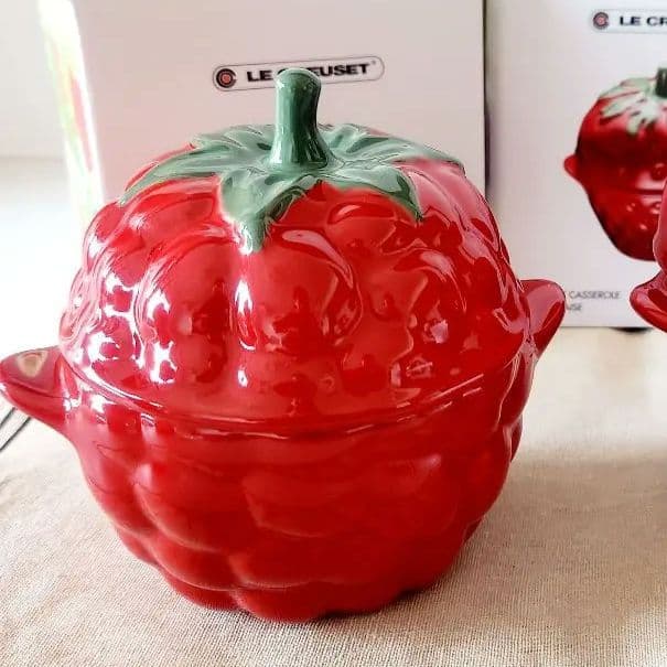 ルクルーゼ リンゴ ラズベリー ストローベリー キャセロール