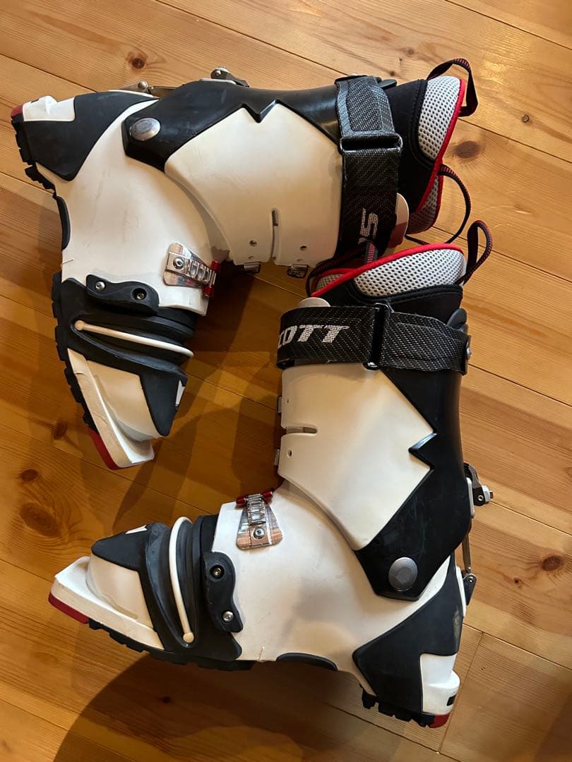 テレマークブーツ　７５ミリ Scott Voodoo 27.5センチ