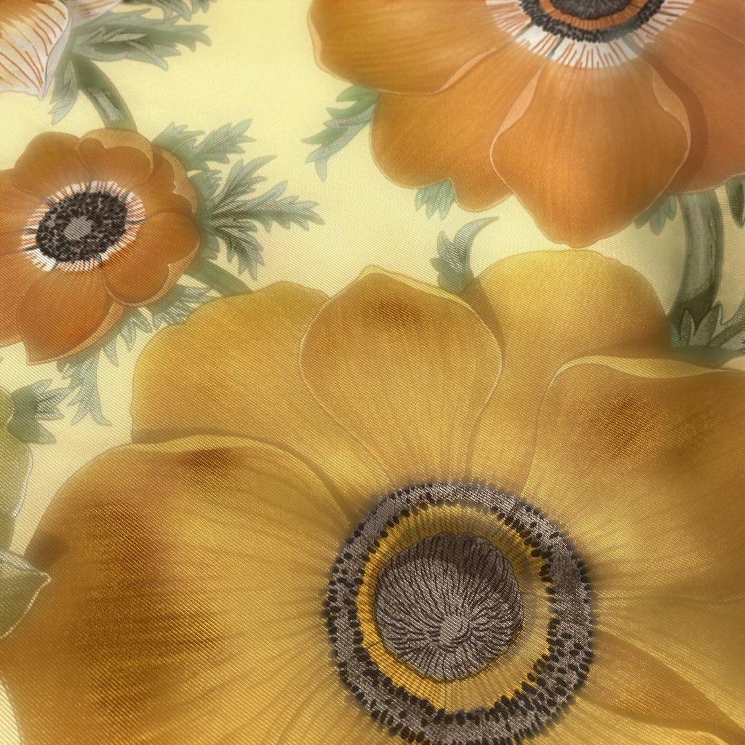 Salvatore Ferragamo 花柄シルクスカーフ 90cmx90cm