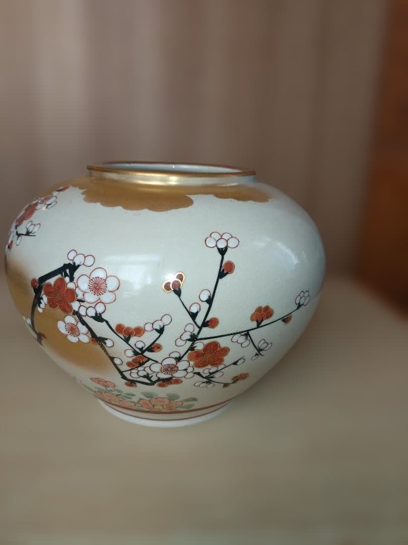 金色装飾 梅花 花瓶