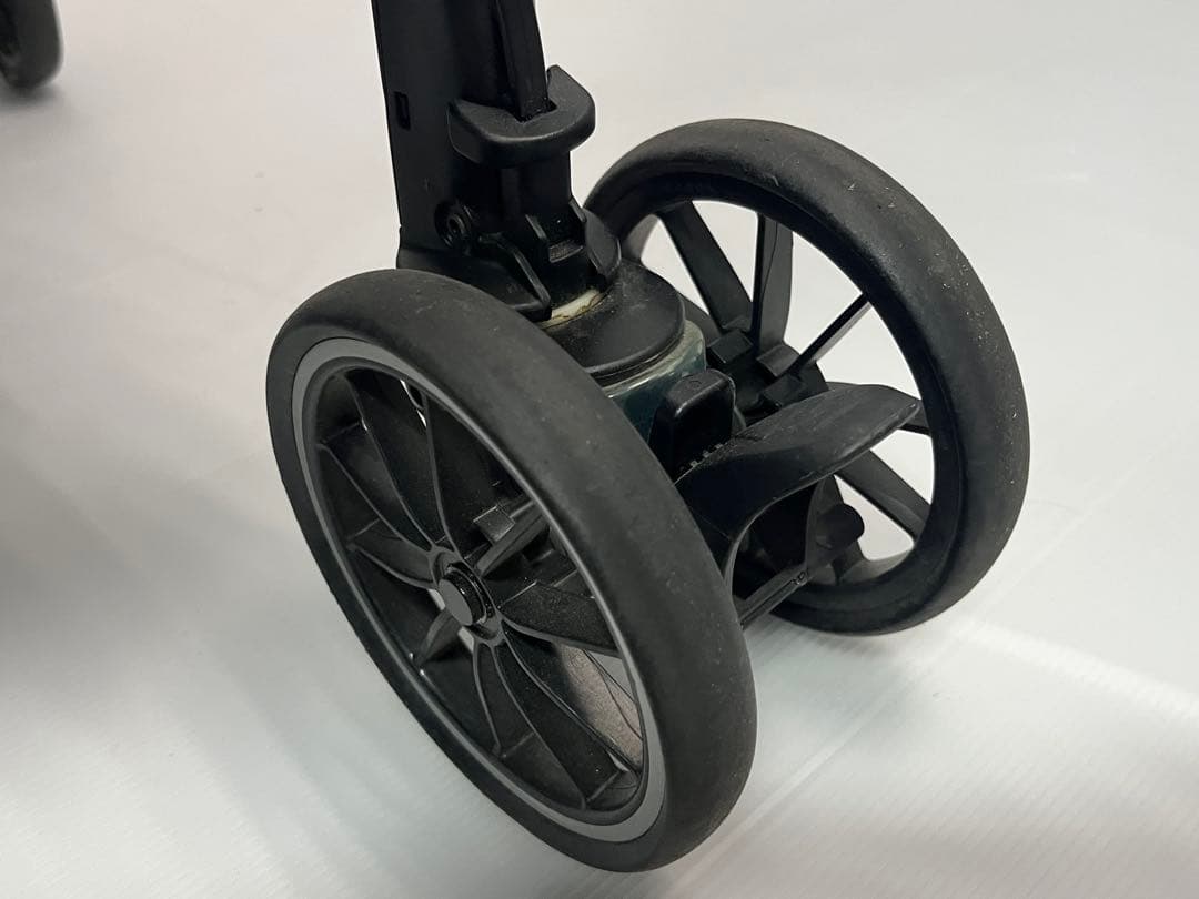 Combi コンビ スゴカルα 4キャス compact エッグショック 紺