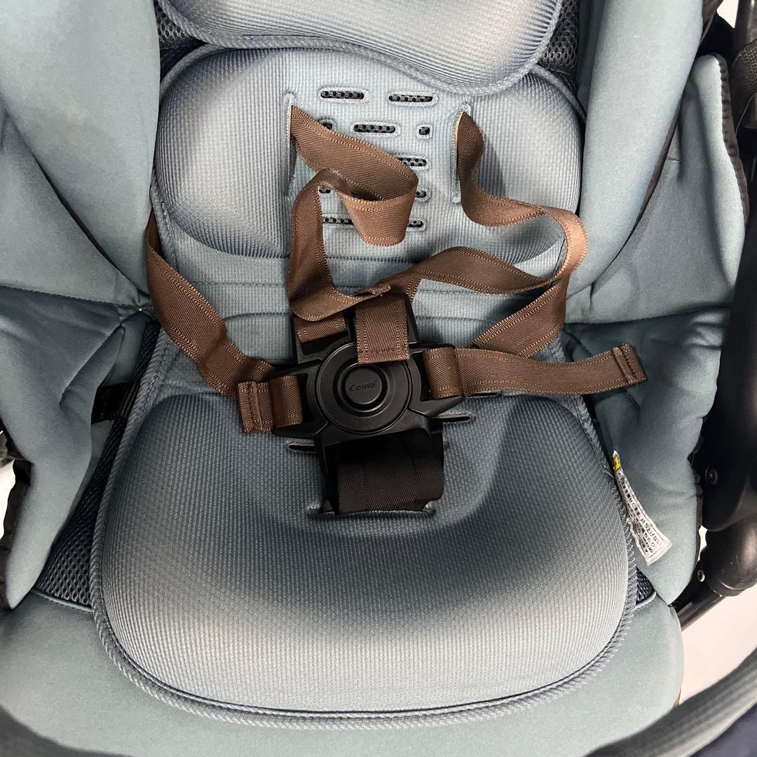 Combi コンビ スゴカルα 4キャス compact エッグショック 紺