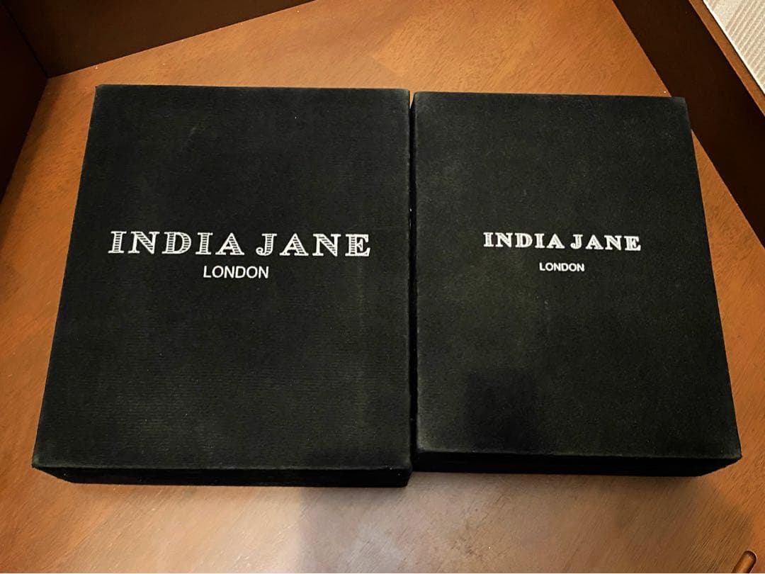 英国　ティーナイフ&ティーフォーク　アンティーク、箱入り　白蝶貝