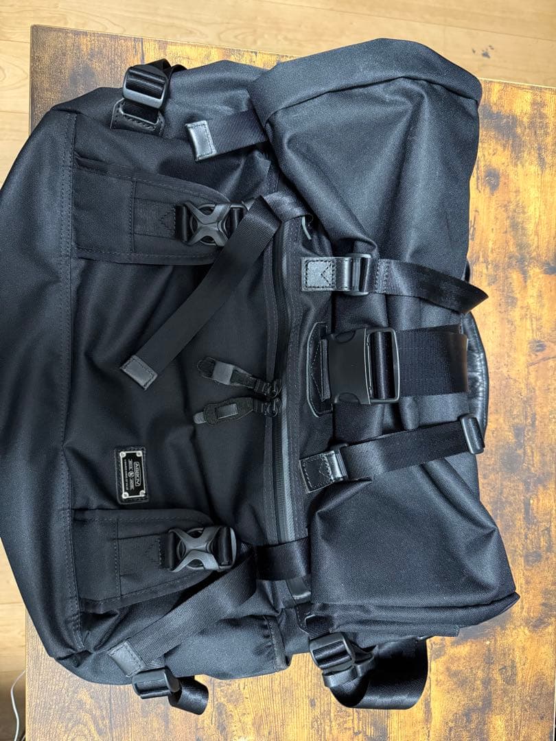 ASSOVメッセンジャーバッグ2WAYトートバッグAS2OV ブラック　黒