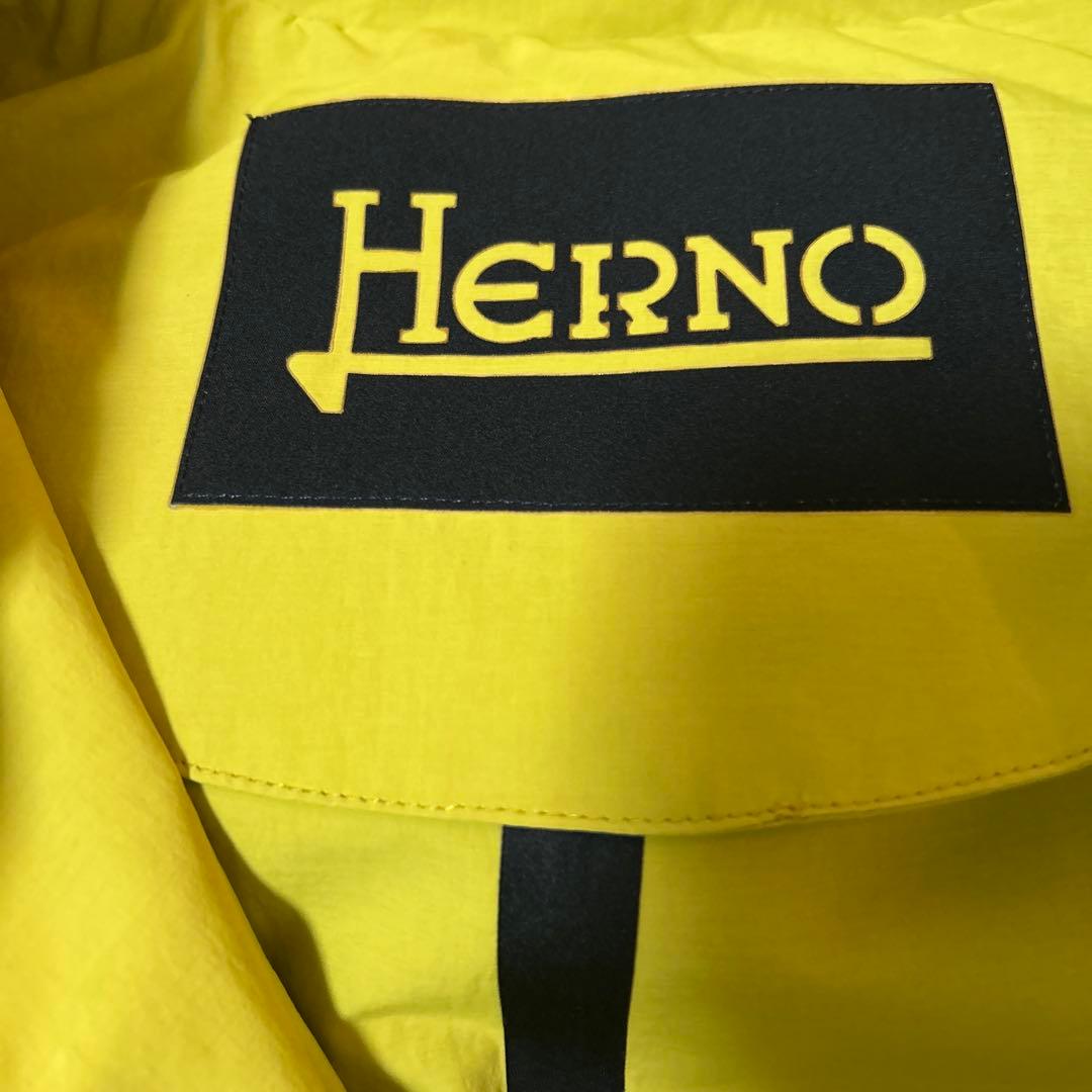 HERNO フード付きイエローレインコート