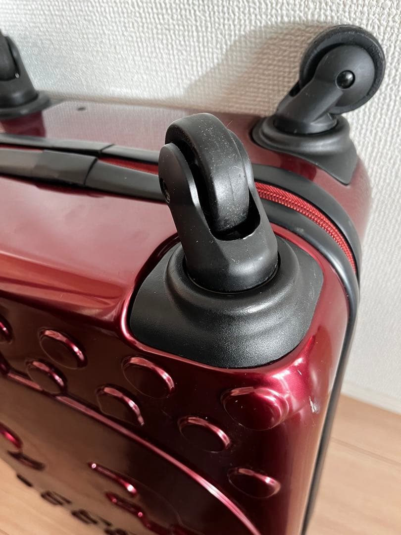 ツモリチサト　キャリーケース　猫エンボス　えんじ色