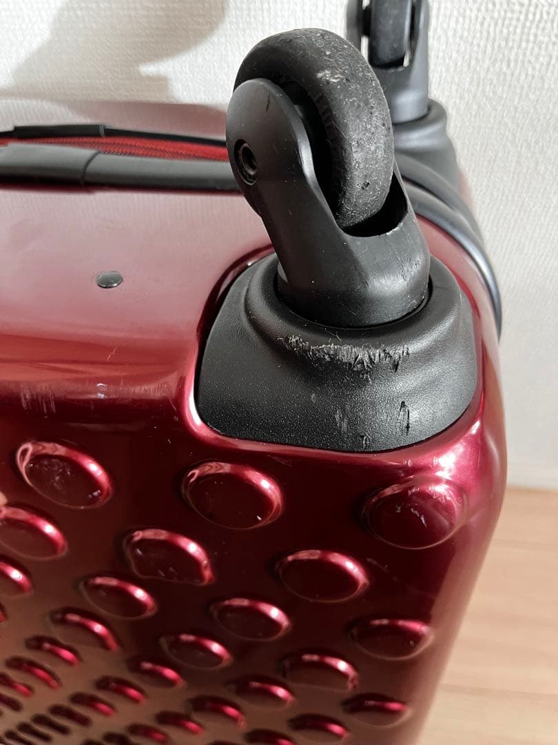 ツモリチサト　キャリーケース　猫エンボス　えんじ色