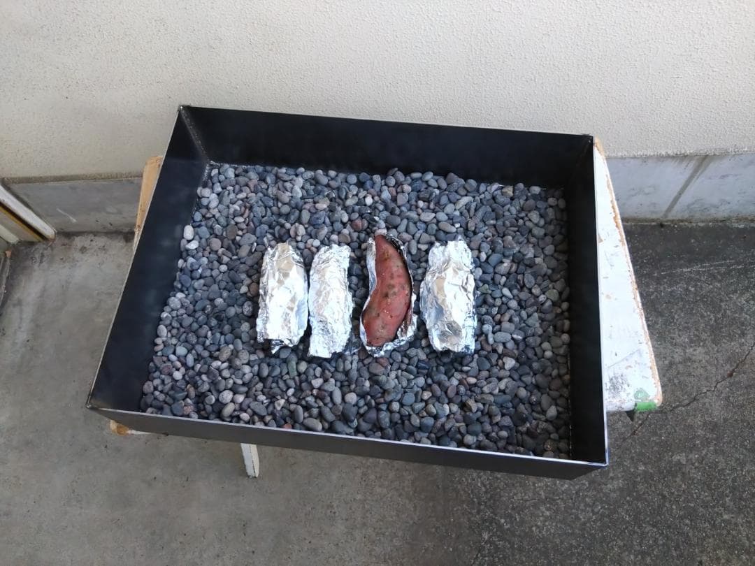 石焼きいも焼けます　専用台付き　売れてます　ガスコンロ付き　送料無料　焼き芋機器