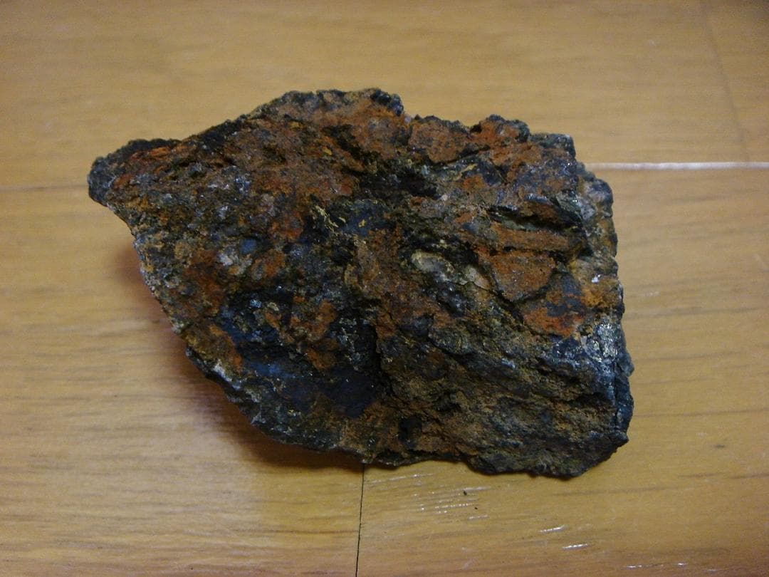 稀少 チェコ産　ピッチブレンド　原石　ラジウム鉱石 ラドン