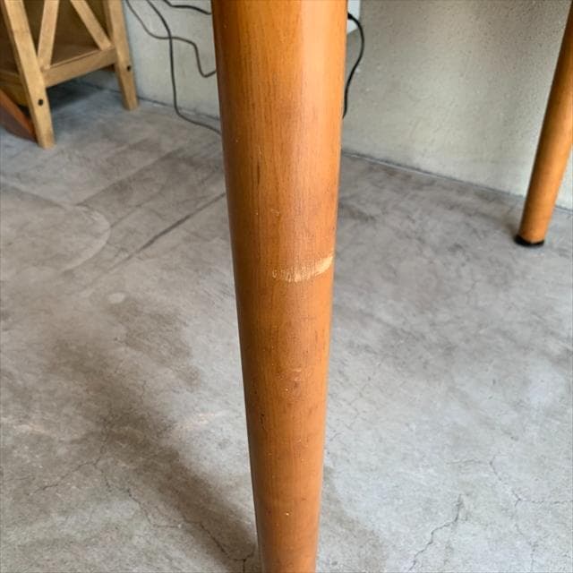 ともこ様｜キツツキマーク｜飛騨産業家具｜ダイニングテーブル｜レトロ2トーンカラー