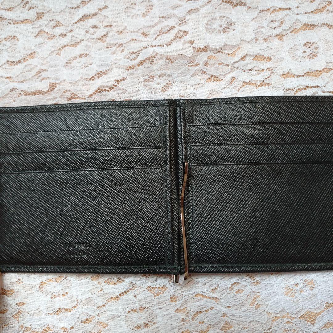 プラダ マネークリップ 三角ロゴ カード入れ サフィアーノレザー 黒