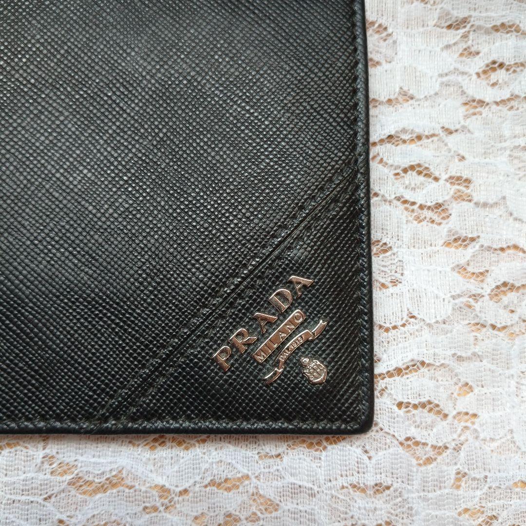 プラダ マネークリップ 三角ロゴ カード入れ サフィアーノレザー 黒