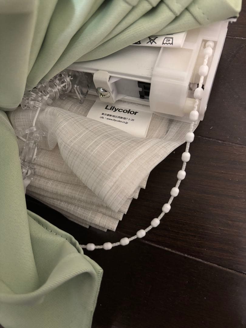 Lilycolor 淡い緑 カーテン(ローマンシェード)