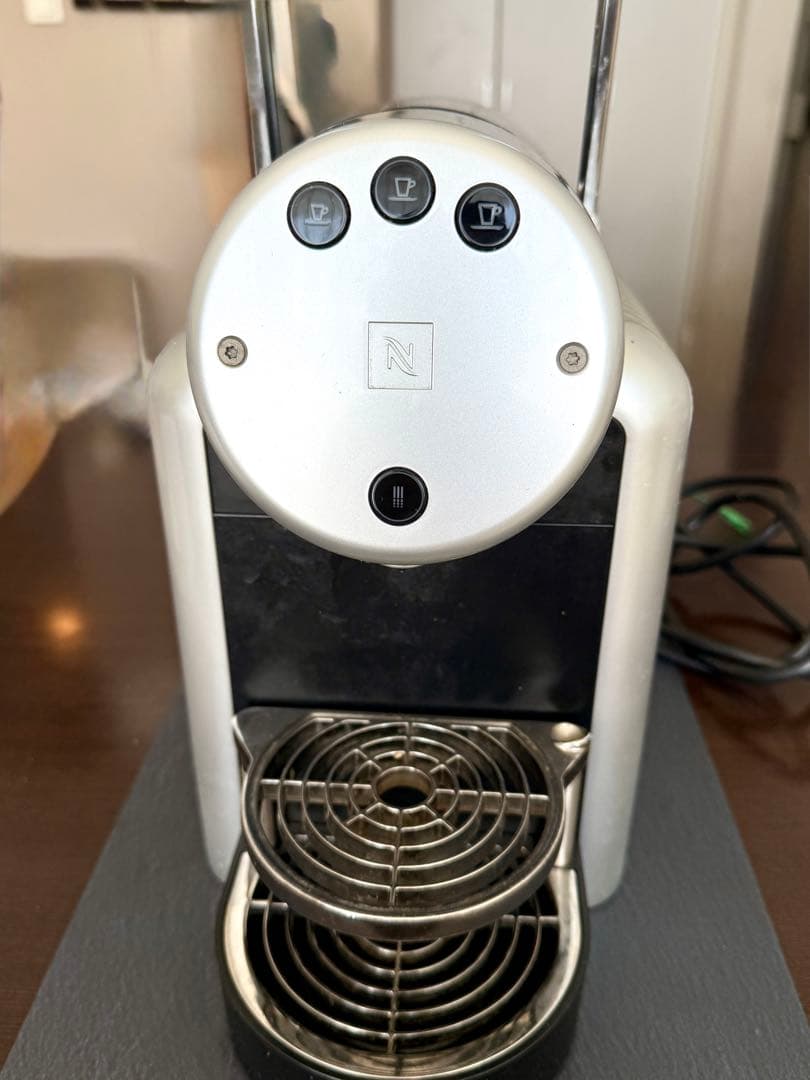 ネスプレッソ ZN100 業務用コーヒーマシーン ZENIUS