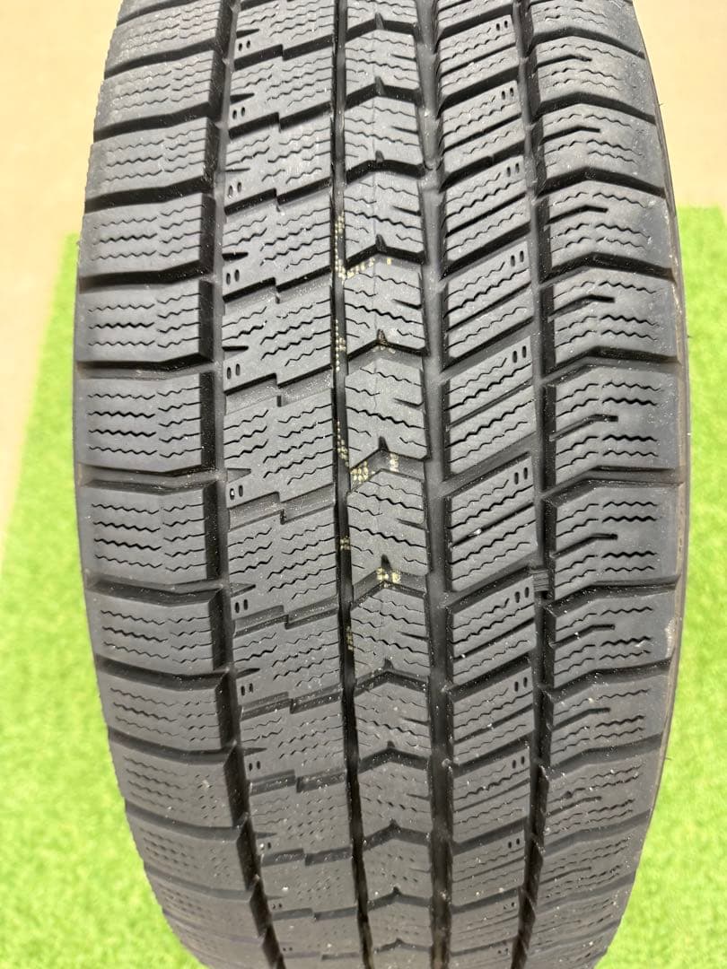 アルファード30 スタッドレスタイヤセット　215/65 R16 インセット38