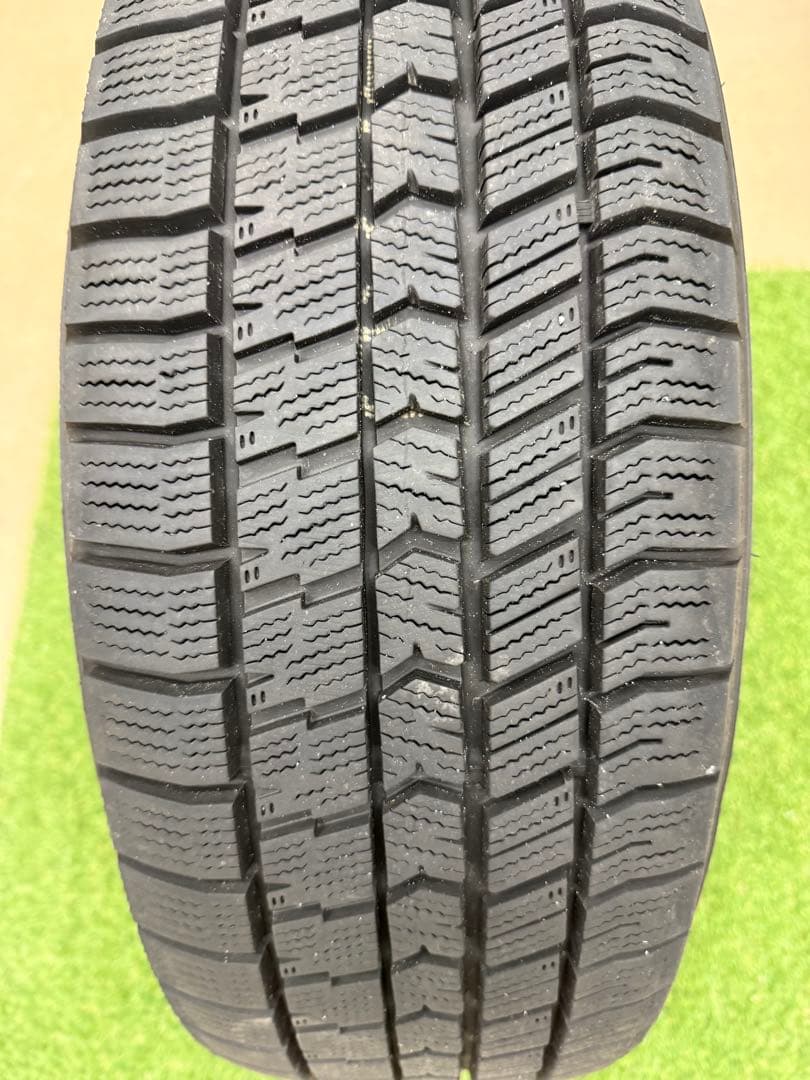 アルファード30 スタッドレスタイヤセット　215/65 R16 インセット38