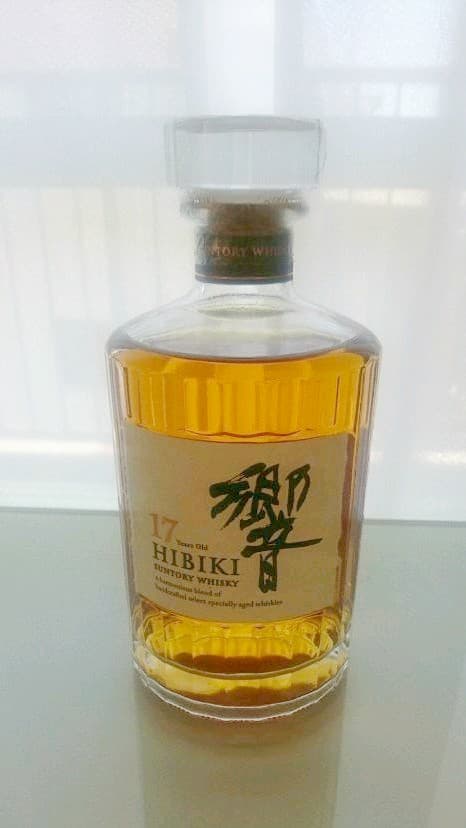 響 17年 700ml 新品 未開封 ゴールド