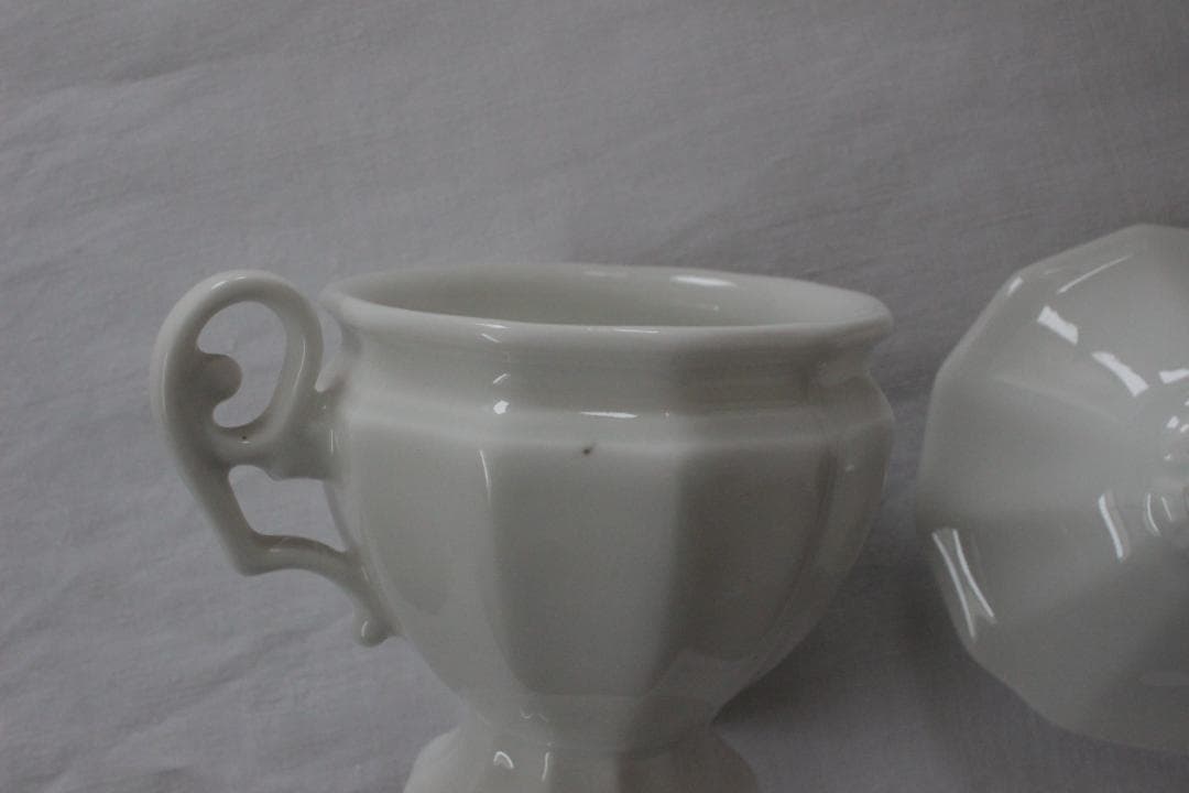 お花のクリームポット【ポ・ア・クレム】ポーセレン白磁器 /フランスアンティーク