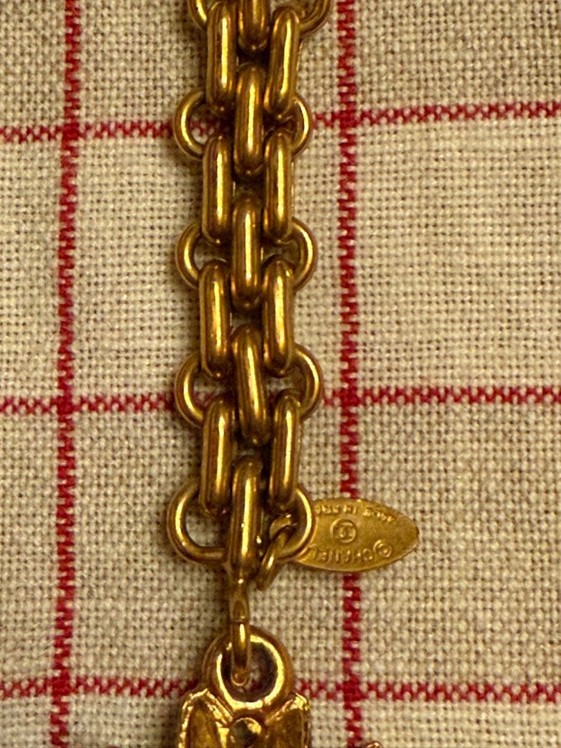 CHANELライオンデザイン キーホルダー