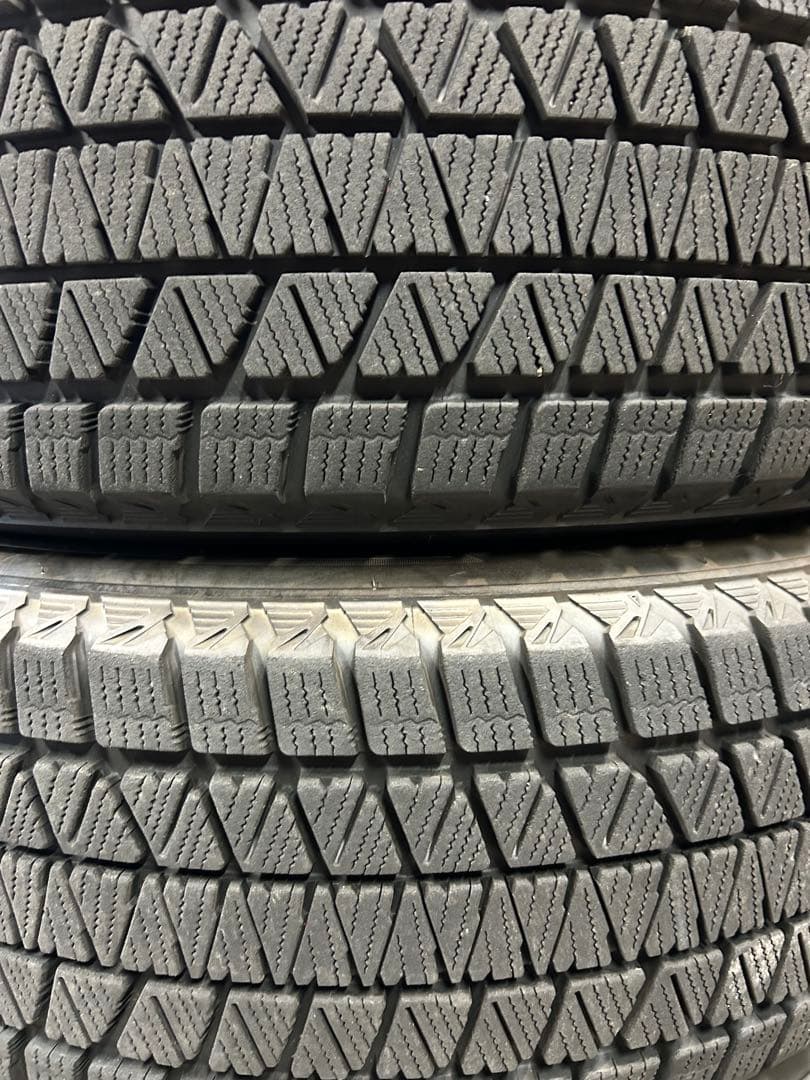 ピ*ト様 BRIDGESTONE BLIZZAK DM-V3 235/65R18