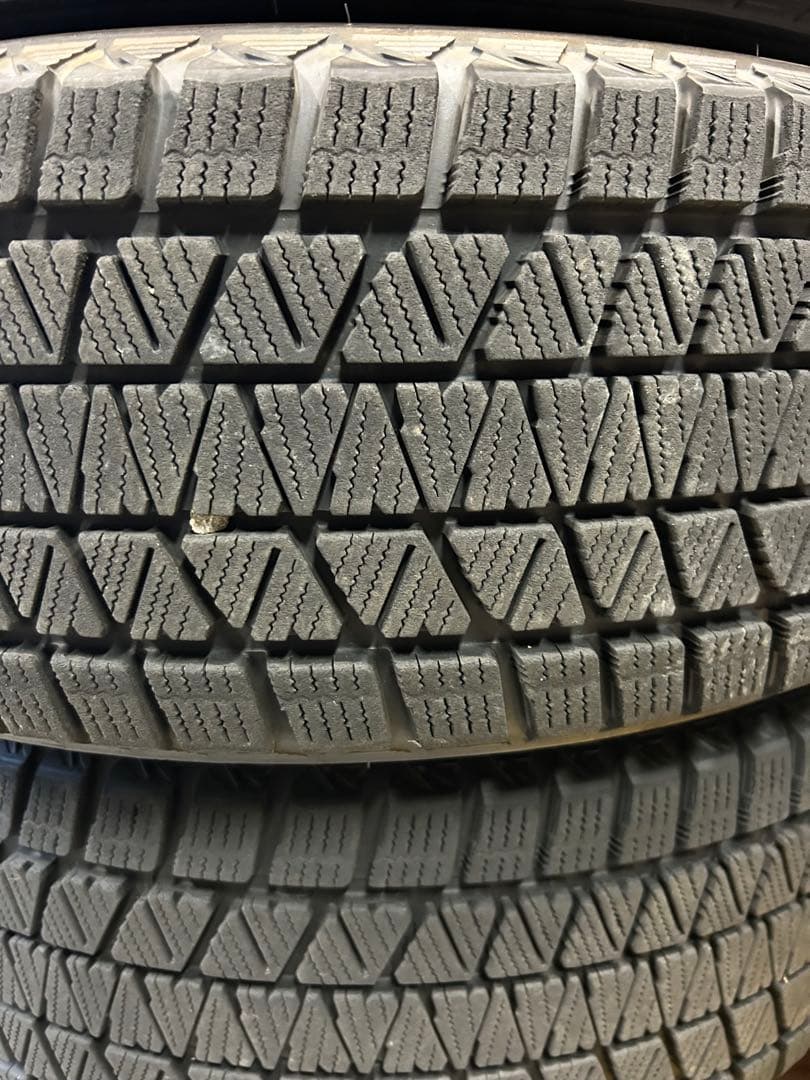 ピ*ト様 BRIDGESTONE BLIZZAK DM-V3 235/65R18