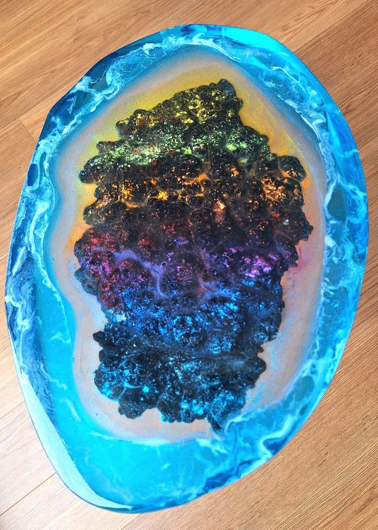 レジンサイドテーブル　クラロウォールナット　瘤　希少材