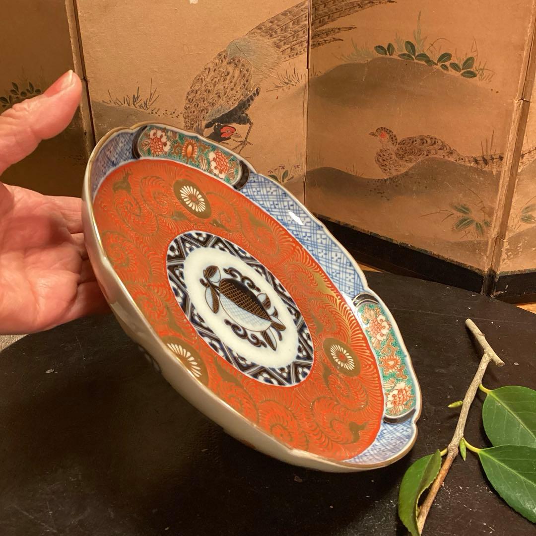 A919 古伊万里　金襴手　見込桃　赤絵　金花唐草　綾花型　7寸　５枚