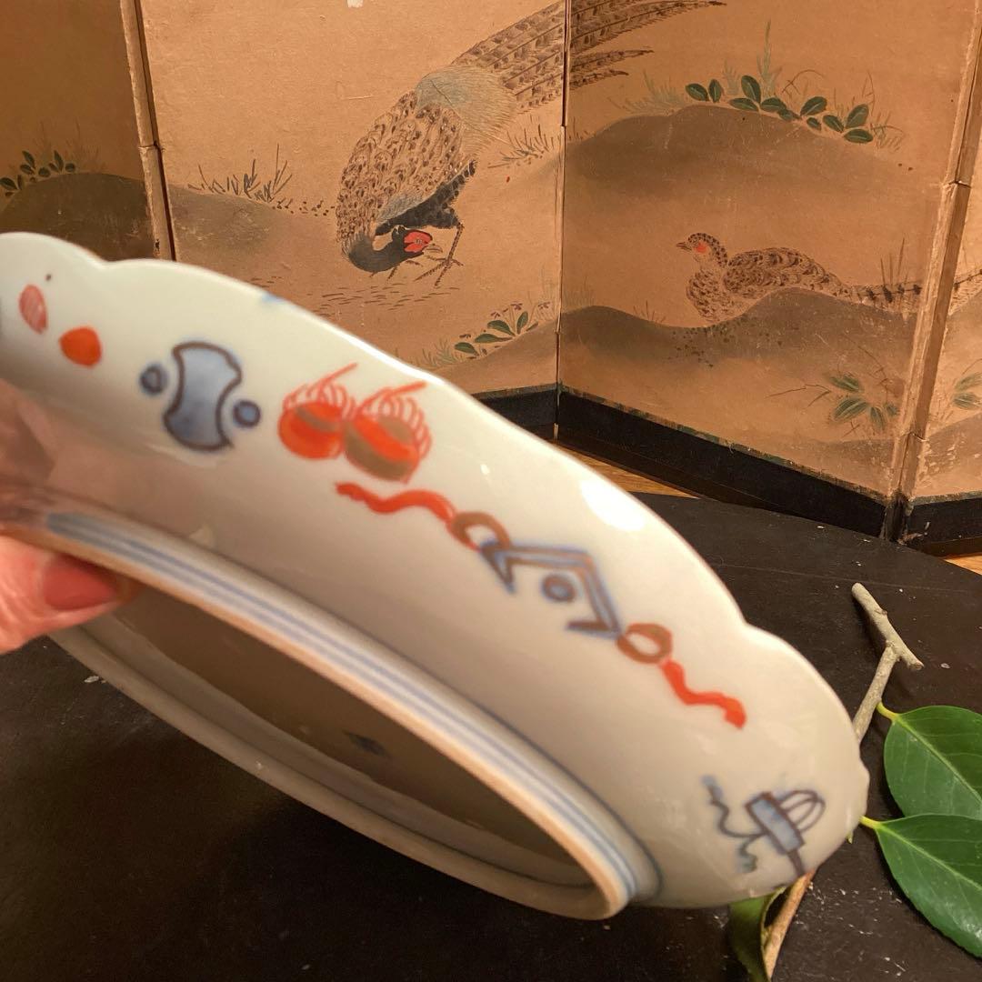 A919 古伊万里　金襴手　見込桃　赤絵　金花唐草　綾花型　7寸　５枚