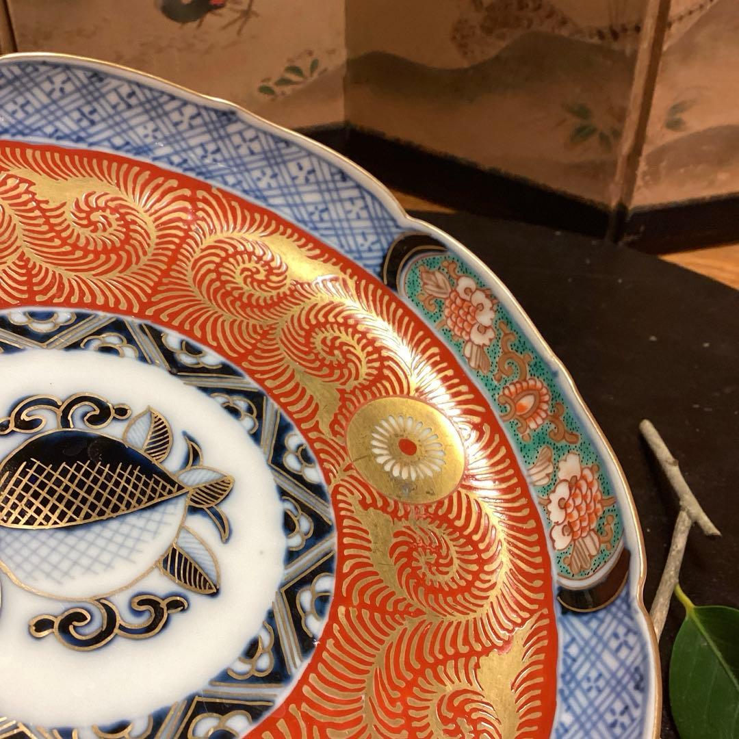 A919 古伊万里　金襴手　見込桃　赤絵　金花唐草　綾花型　7寸　５枚