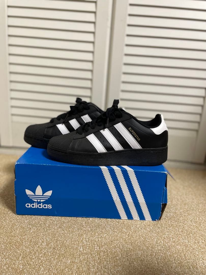 靴 adidas SUPERSTAR XLG