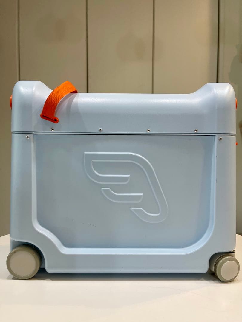 美品　ストッケ ジェットキッズ 乗れるトランク キッズトランク 持ち運びベッド