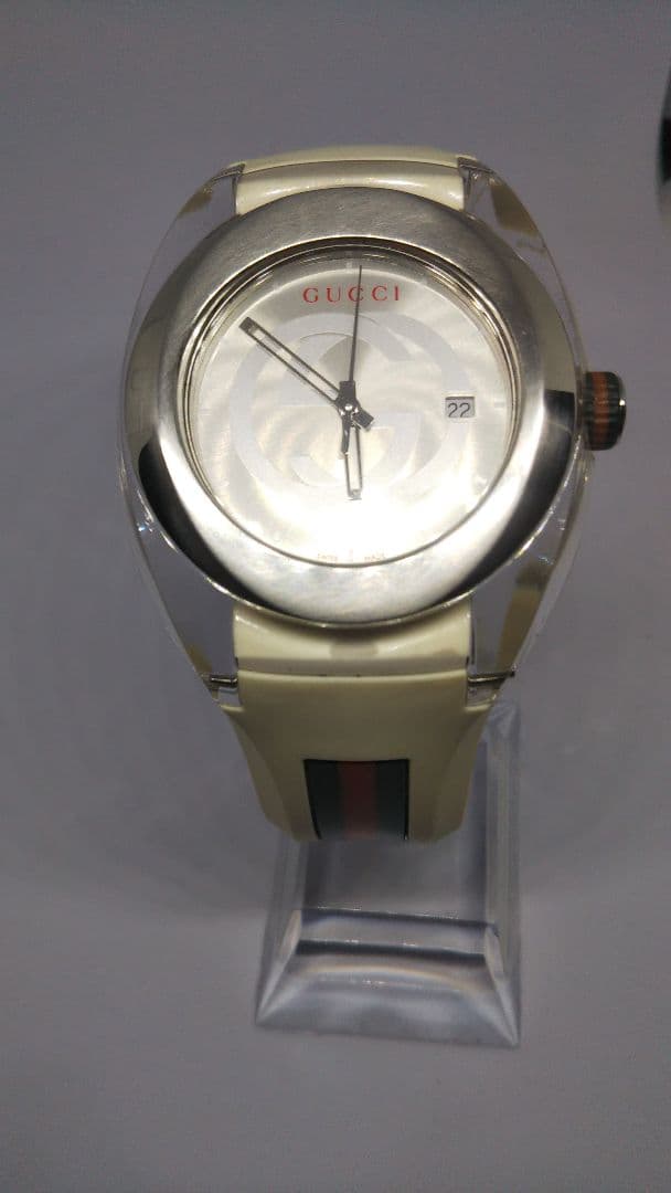 【電池交換済み】GUCCI ホワイトラバーベルト 時計