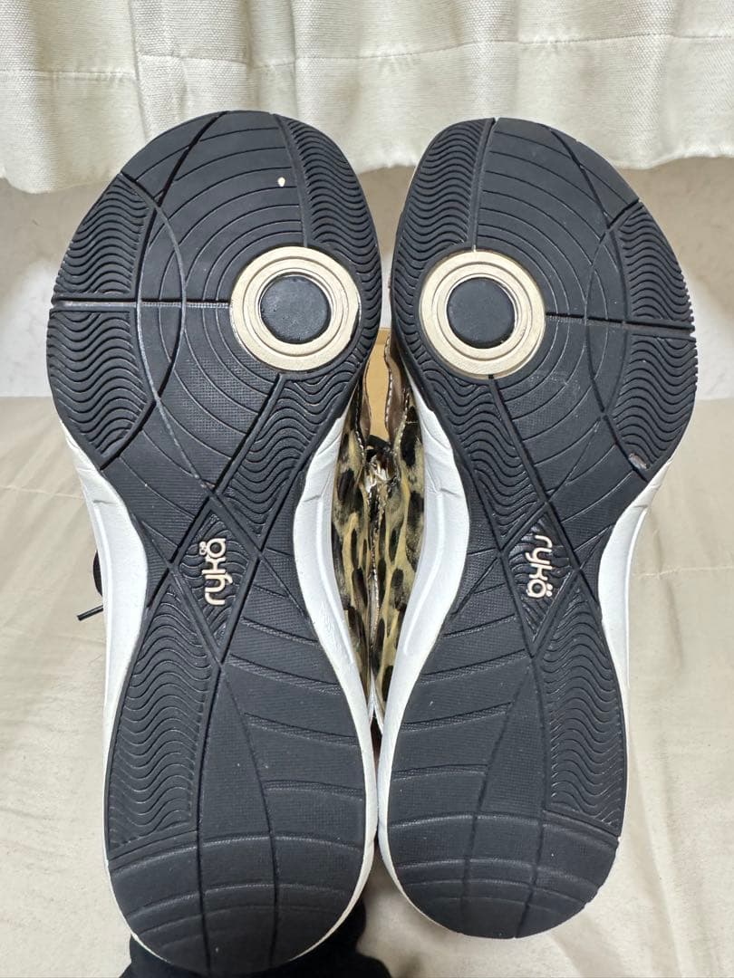 【極美品】ライカ テナシオス ダンスシューズ ヒョウ柄