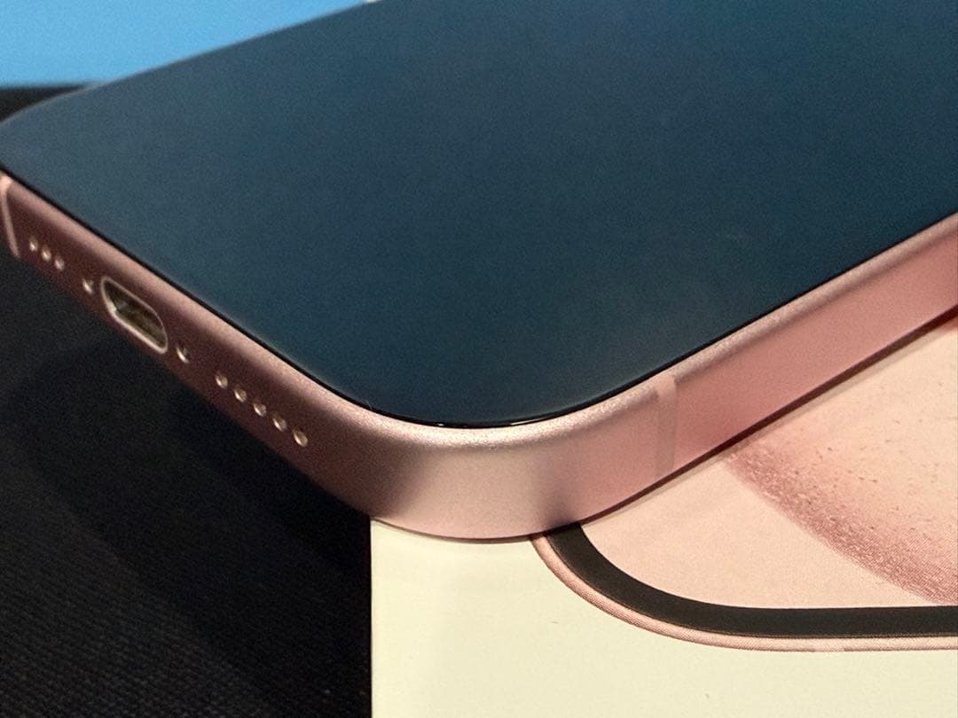 【中古】iPhone15 256GB 本体 ピンク バッテリー84%