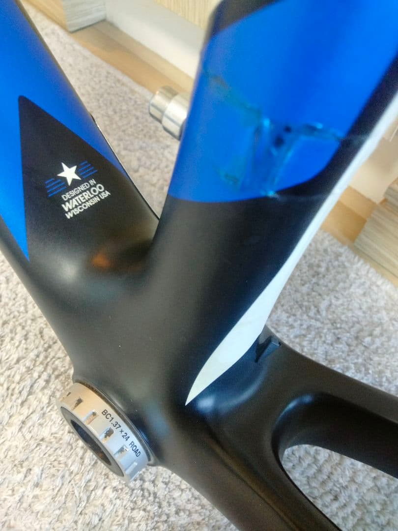 トレックMadone 5.9フルカーボン　2011